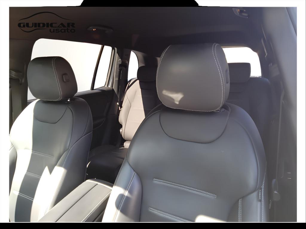 Mercedes-Benz GLB - X247 2019 - GLB 200 d Premium auto