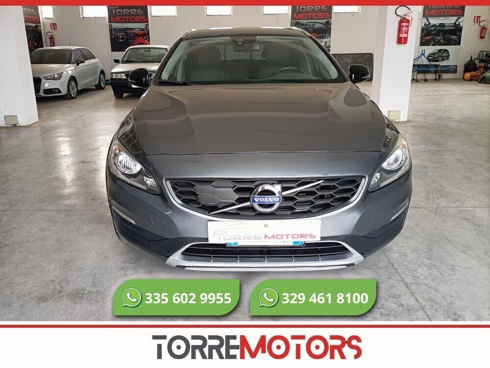 Volvo V60 2.0 D3 150 CV Geartronic R-design - 06/2016