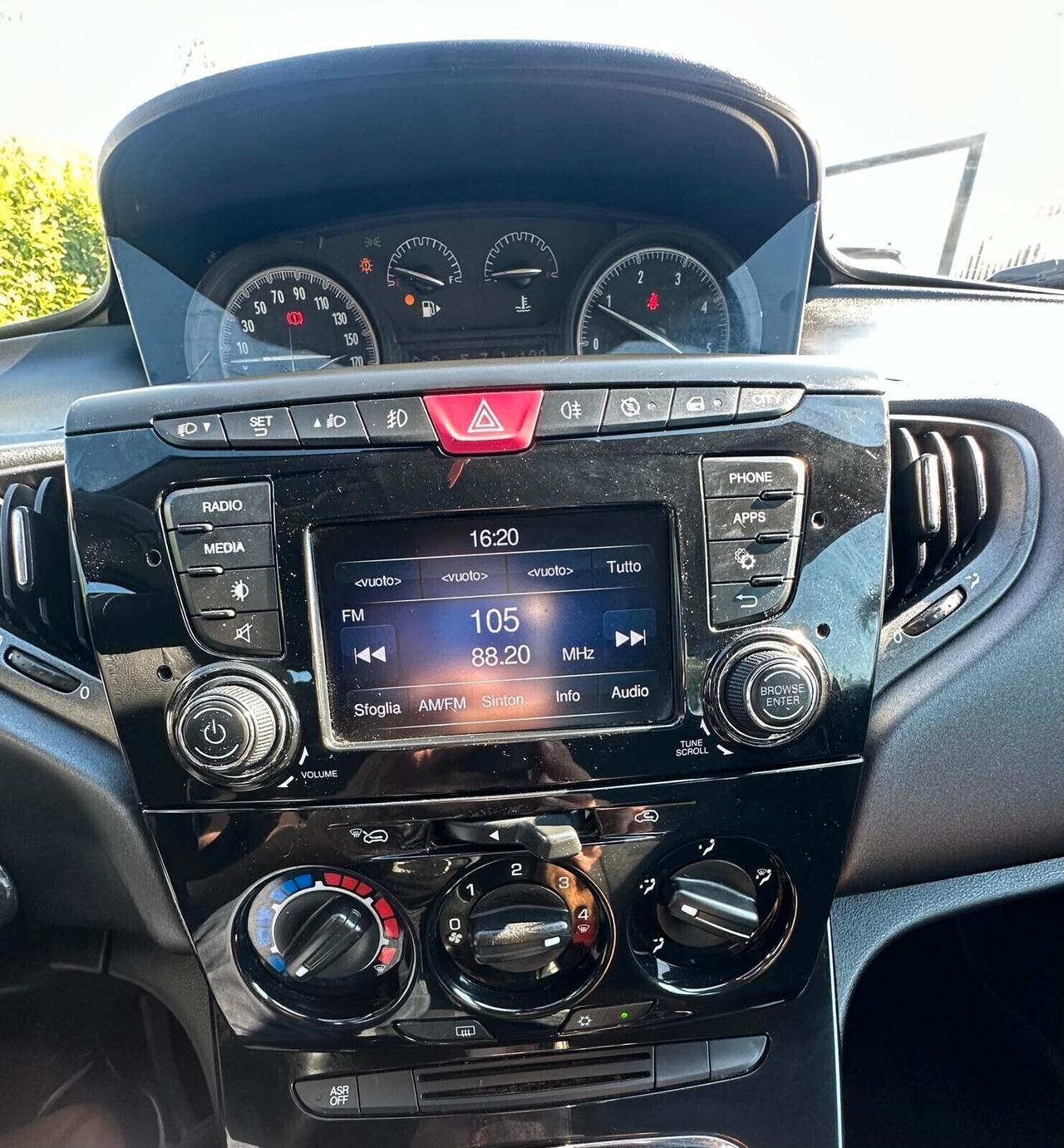 Lancia Ypsilon 1.3 MJT 16V 95 CV 5 porte S&S Gold 2017