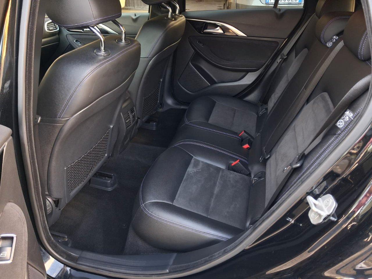 Infiniti Q30 1.5d Premium City Black 109cv