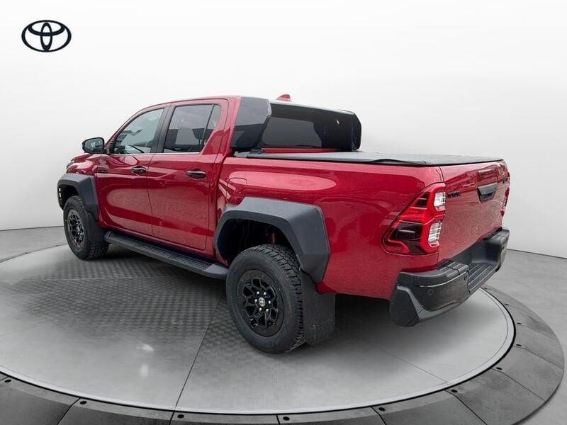 Toyota Hilux 2.8 D-4D A/T 4WD 4 porte Double Cab GR SPORT