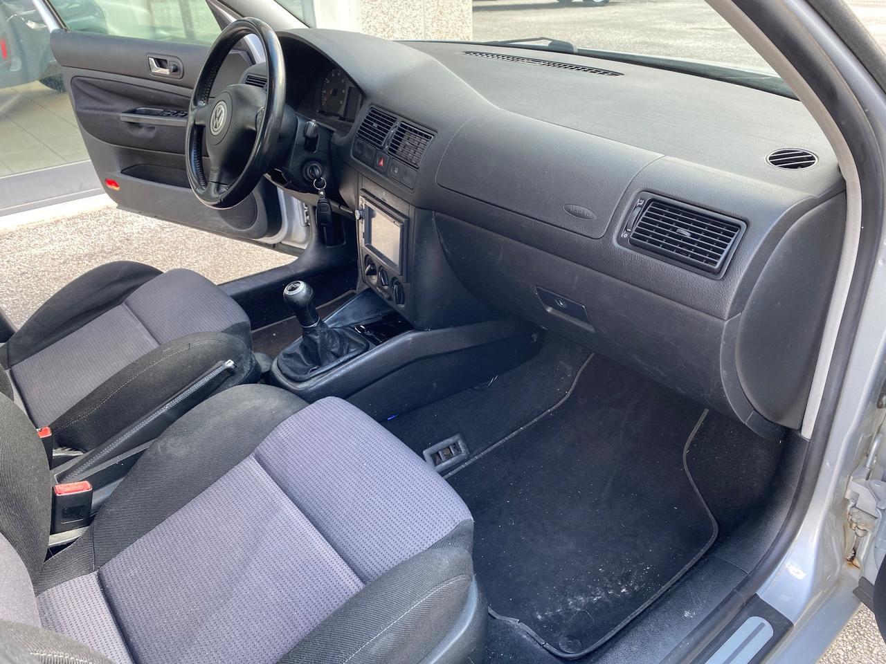 Volkswagen Golf 1.6 GPL 5 porte
