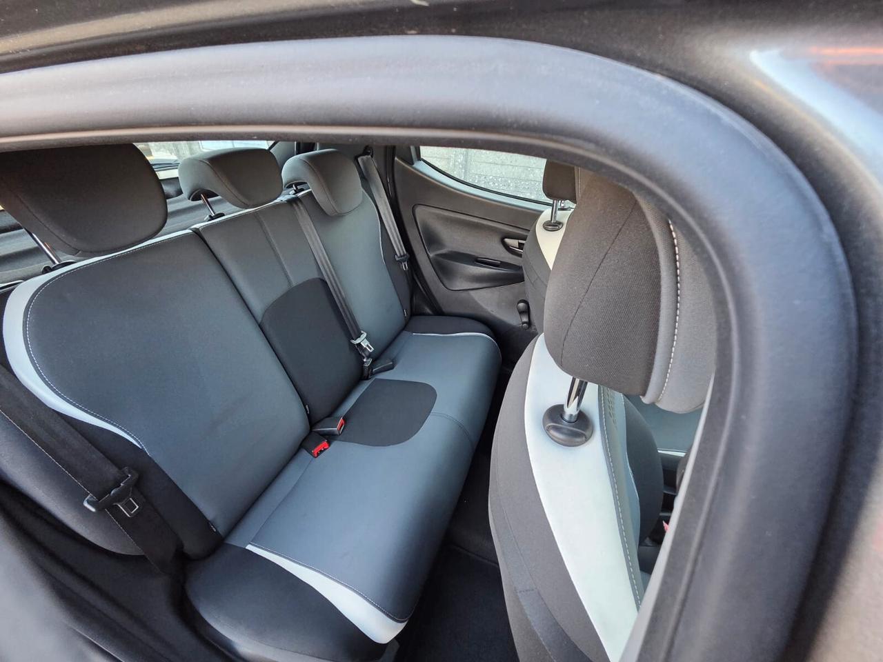 Lancia Ypsilon 1.2 69 CV 5 porte Elle