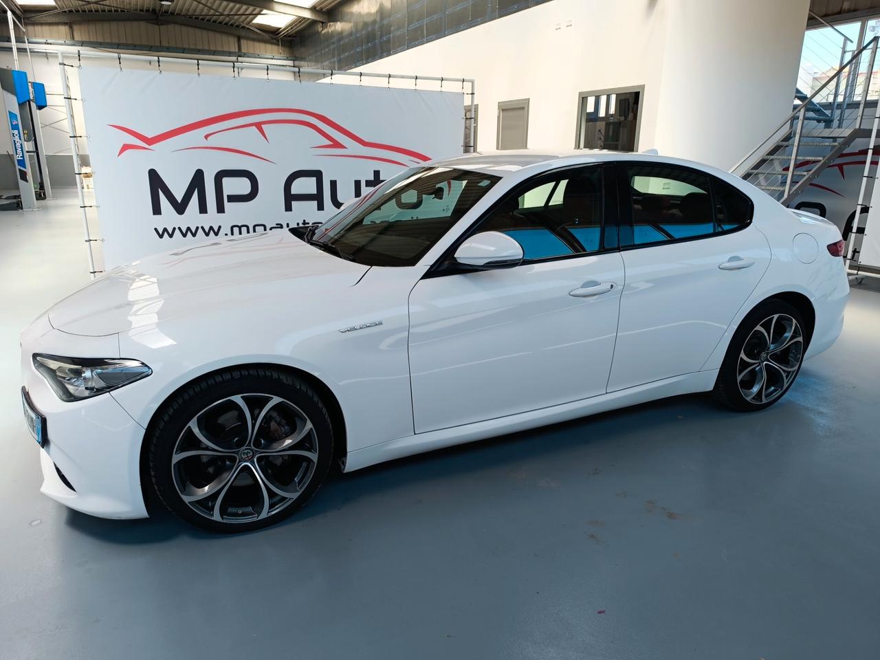Alfa Romeo Giulia 2.2 Turbodiesel 210 CV AT8 AWD Q4 Veloce