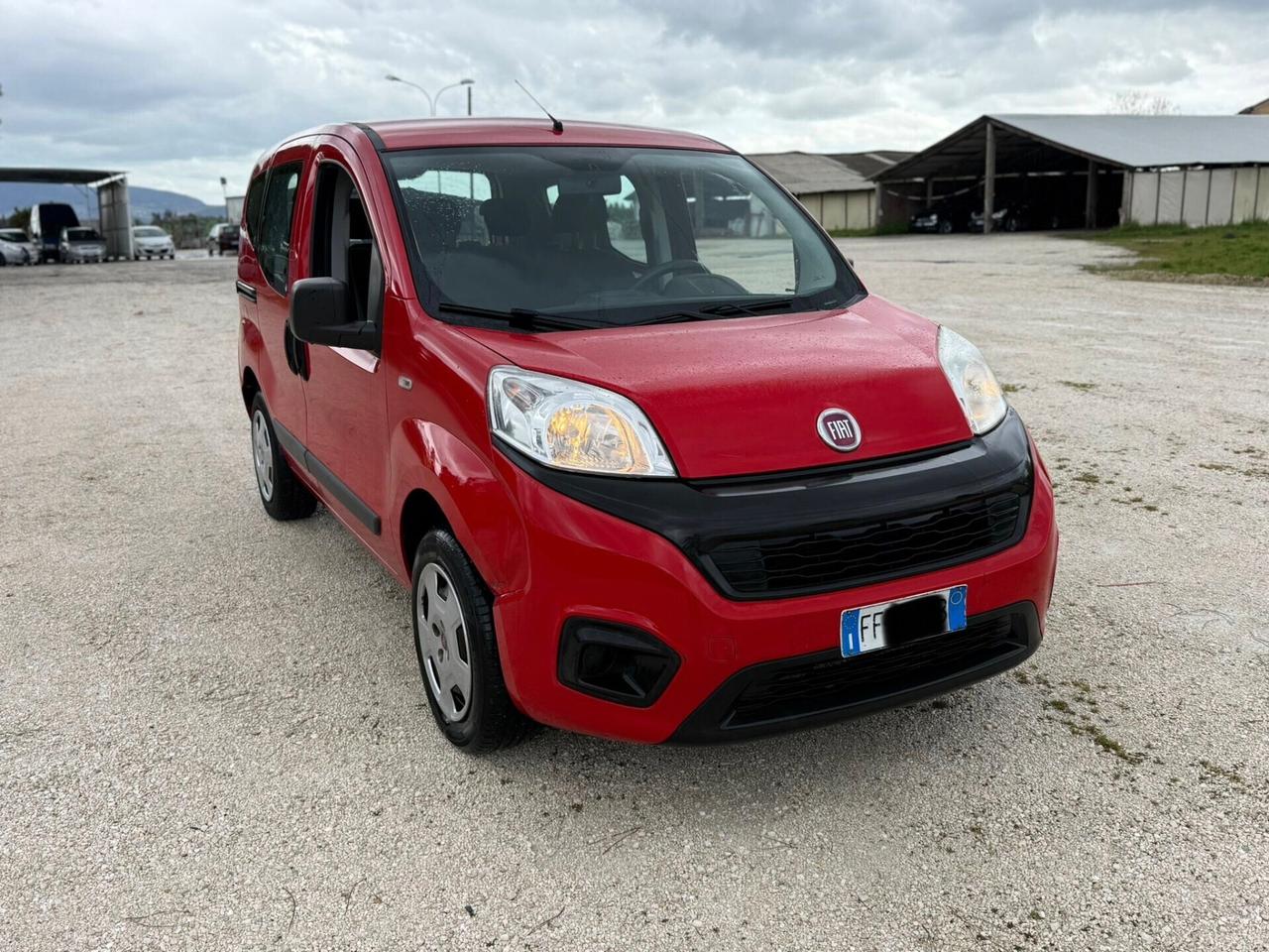 Fiat qubo 5posti 1.4 natural power EURO6 Uniproprietà