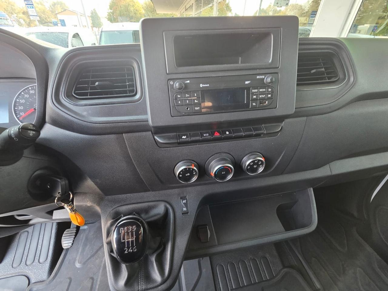 Renault Master T35 2.3 dCi 135 PL-TM Pianale Cabinato Ice