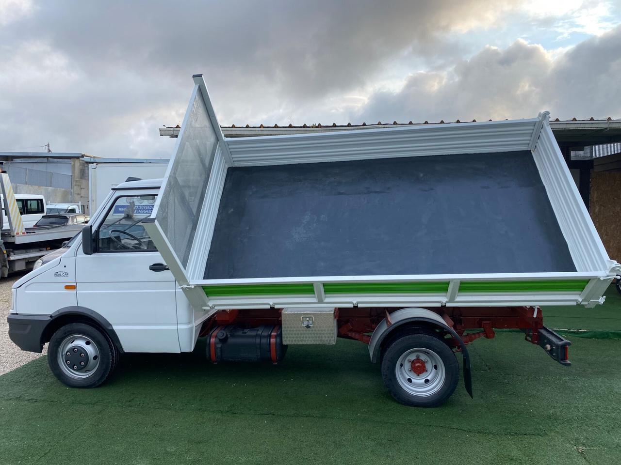 Iveco Daily 35-12 Ribaltabile Trilaterale