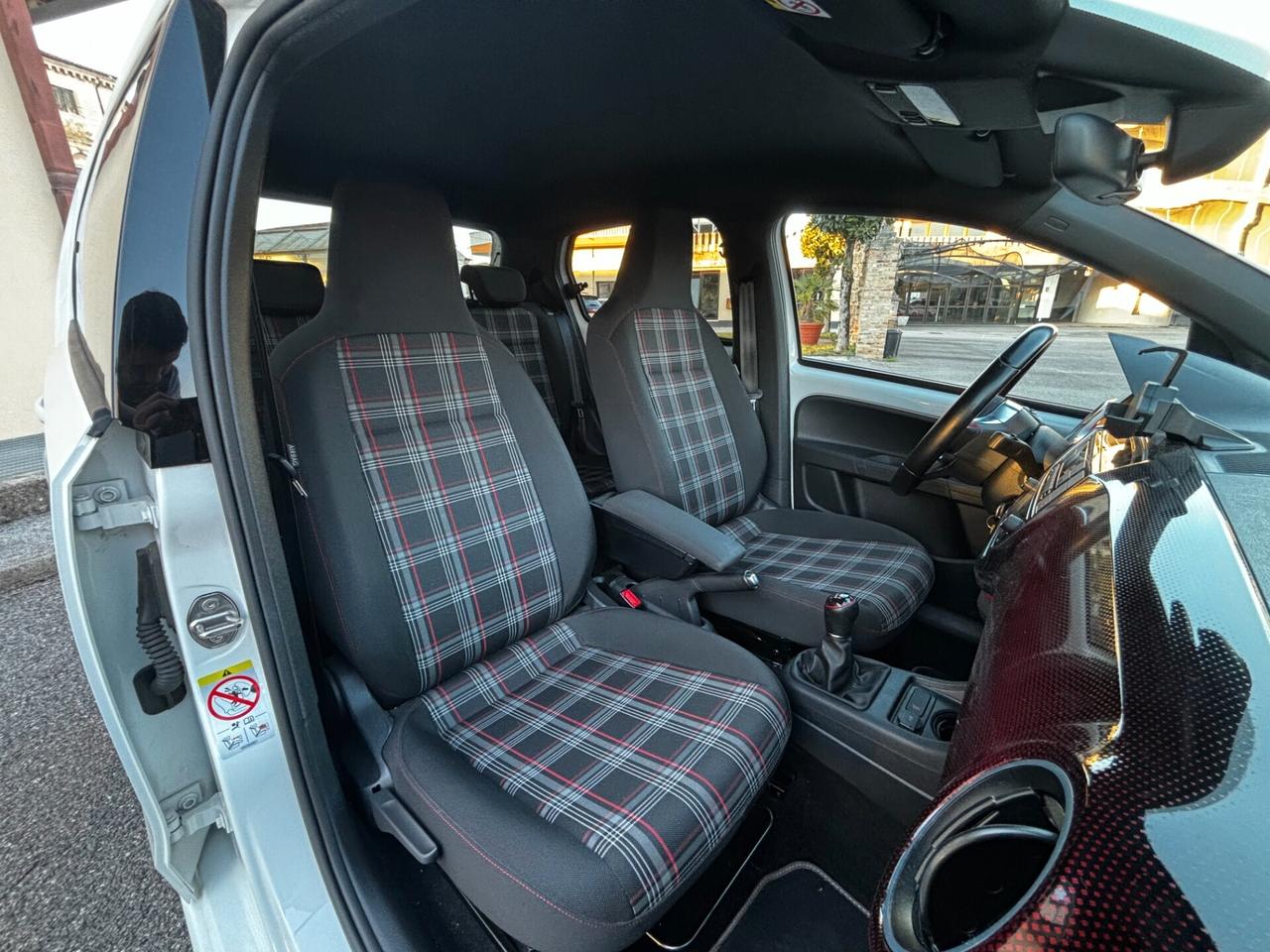 Volkswagen up! 1.0 TSI GTI BlueMotion Technology