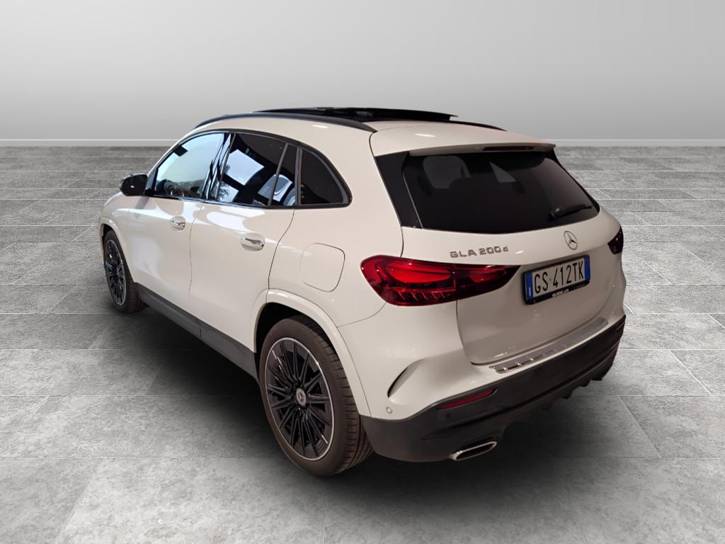 Mercedes-Benz GLA-H247 2023 - GLA 200 d AMG Line Premium auto