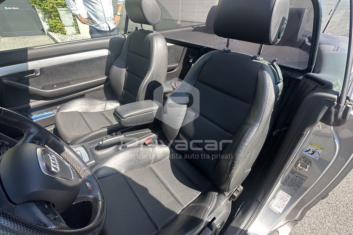 AUDI A4 Cabriolet 2.7 TDI F.AP. mult.Top plus