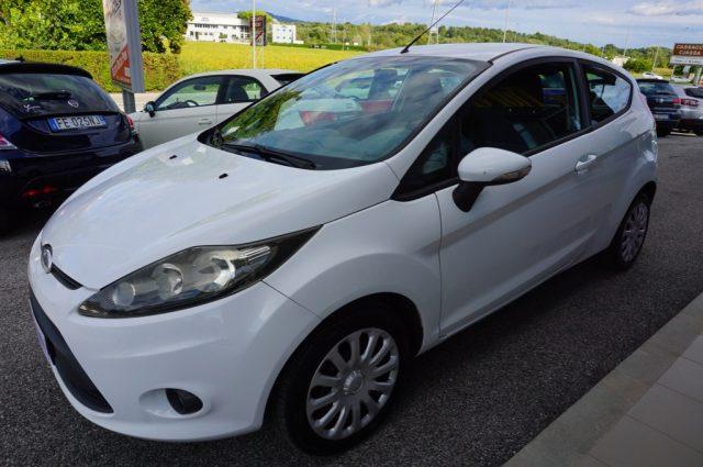 FORD Fiesta 1.4 3 porte Bz.- GPL Titanium