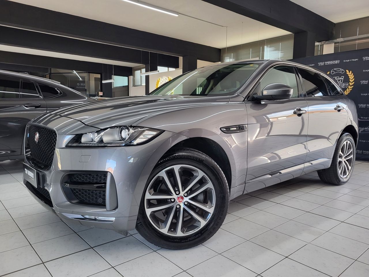 Jaguar F-Pace 2.0d i4 R-Sport awd 180cv auto - 79.000 KM