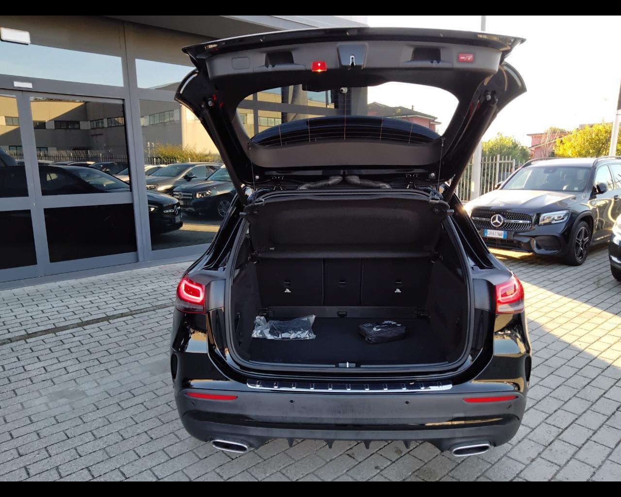 Mercedes-Benz GLA-H247 2020 - GLA 200 d Premium 4matic auto