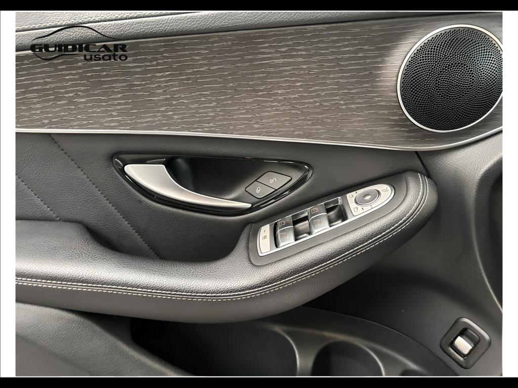 Mercedes-Benz GLC Coupe - C253 2019 - GLC Coupe 220 d Night edition 4matic