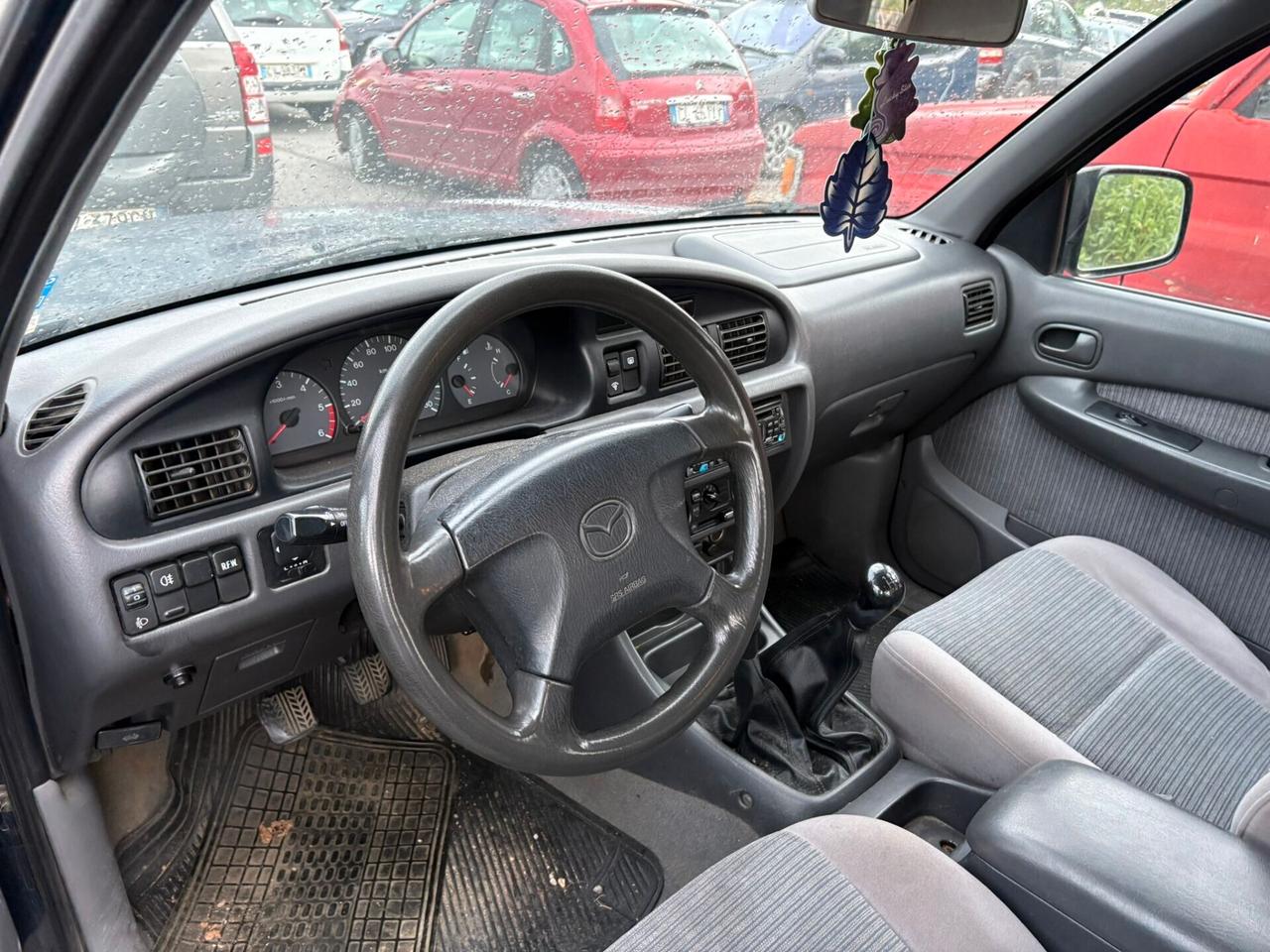 Mazda B 2500 2.5 diesel Stretch-Cab DX Pick-up