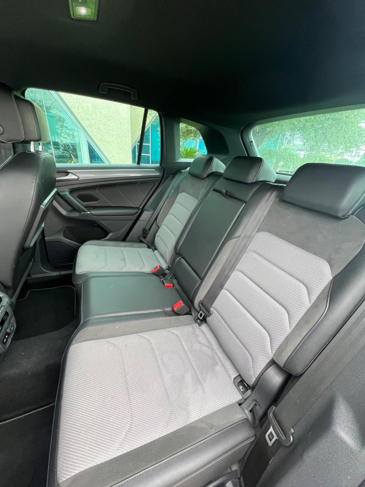 Volkswagen Tiguan 2.0 BiTDI SCR DSG 4MOTION Advanced R-Line BMT