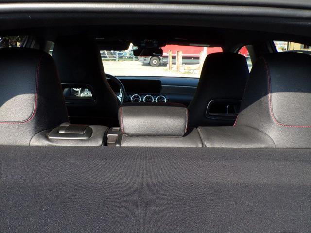 MERCEDES-BENZ A 180 d Automatic Premium