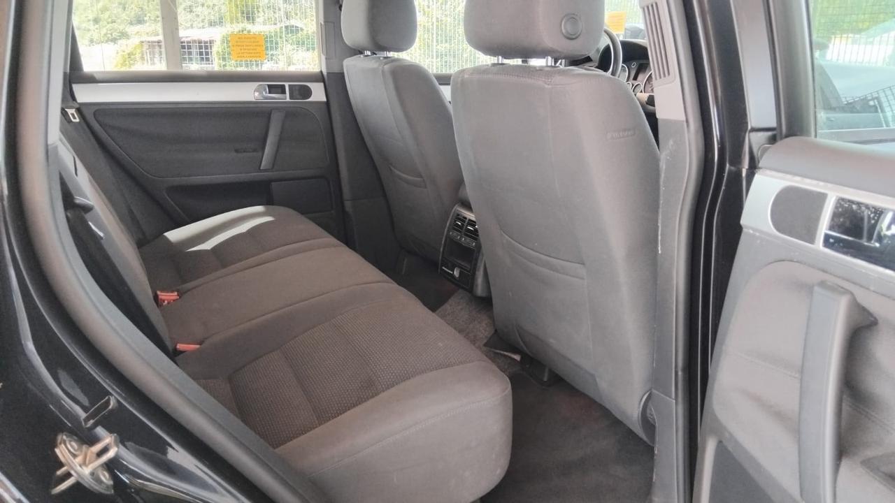 Volkswagen Touareg 2.5 TDI