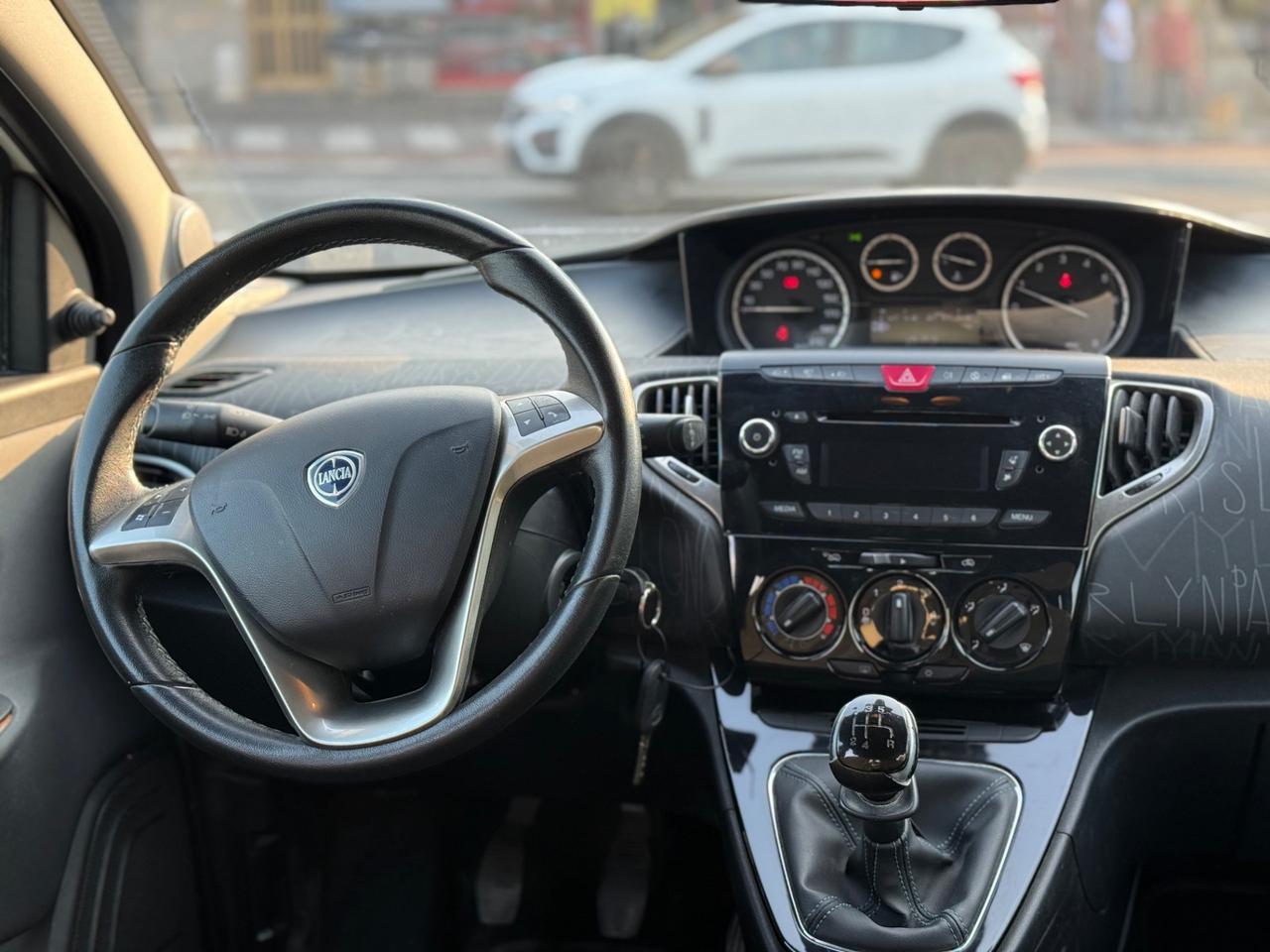 Lancia Ypsilon 1.2 69 CV 5 porte Elefantino + GARANTITA