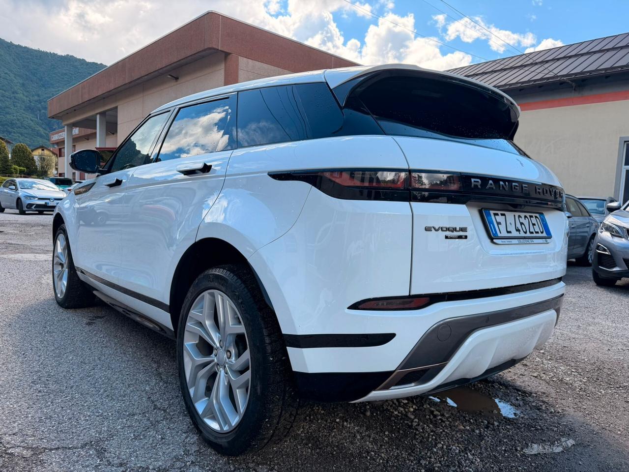 Land Rover Range Evoque 2.0D I4-L.Flw 150 CV R-Dynamic