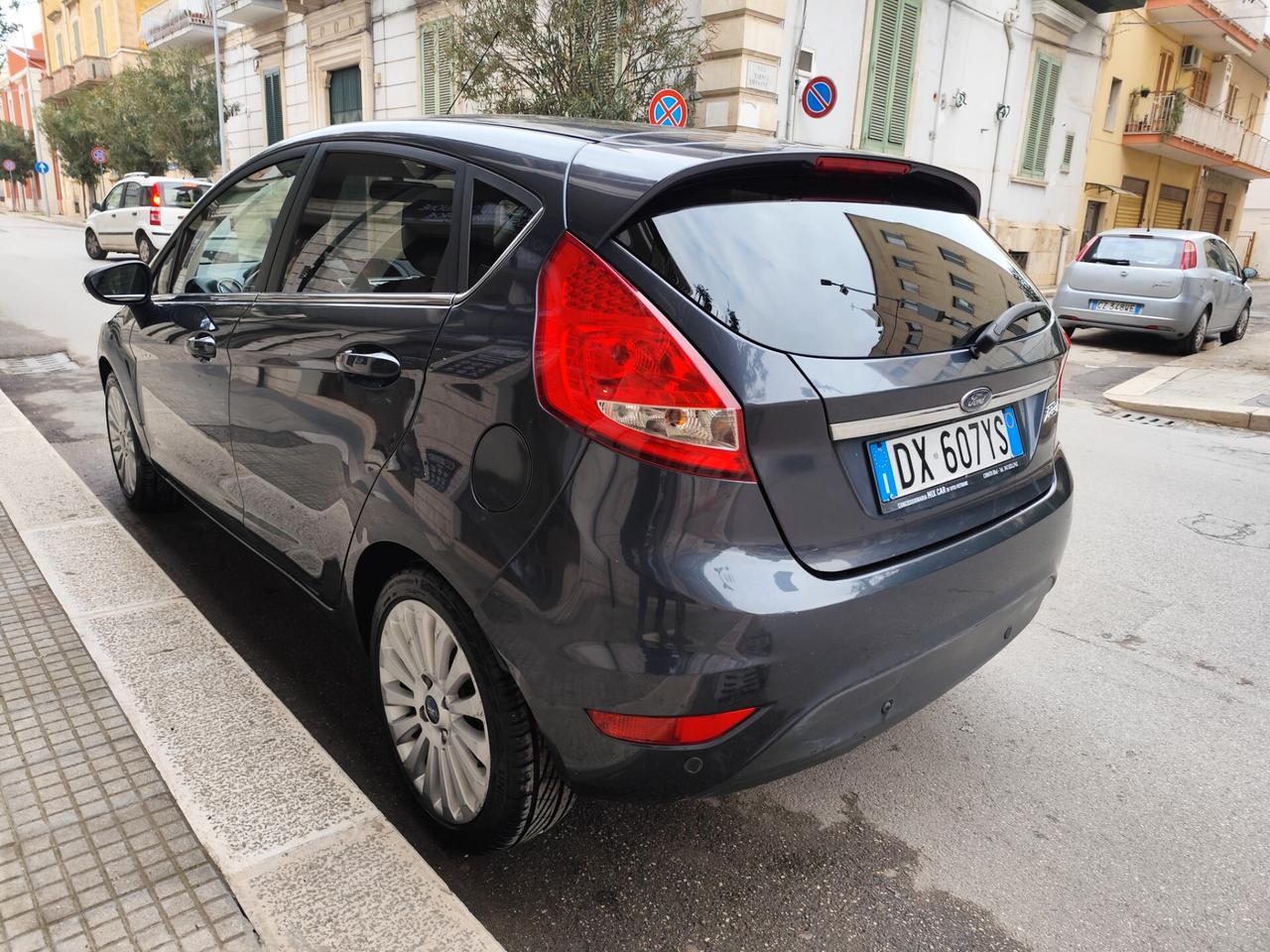 Ford Fiesta 1.4 5 porte Bz.- GPL Titanium