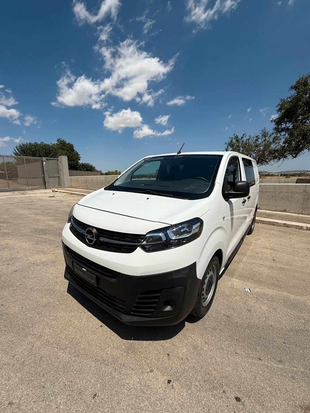 Opel Vivaro 2.0 Diesel 120CV L2H1 SeS 6 Posti