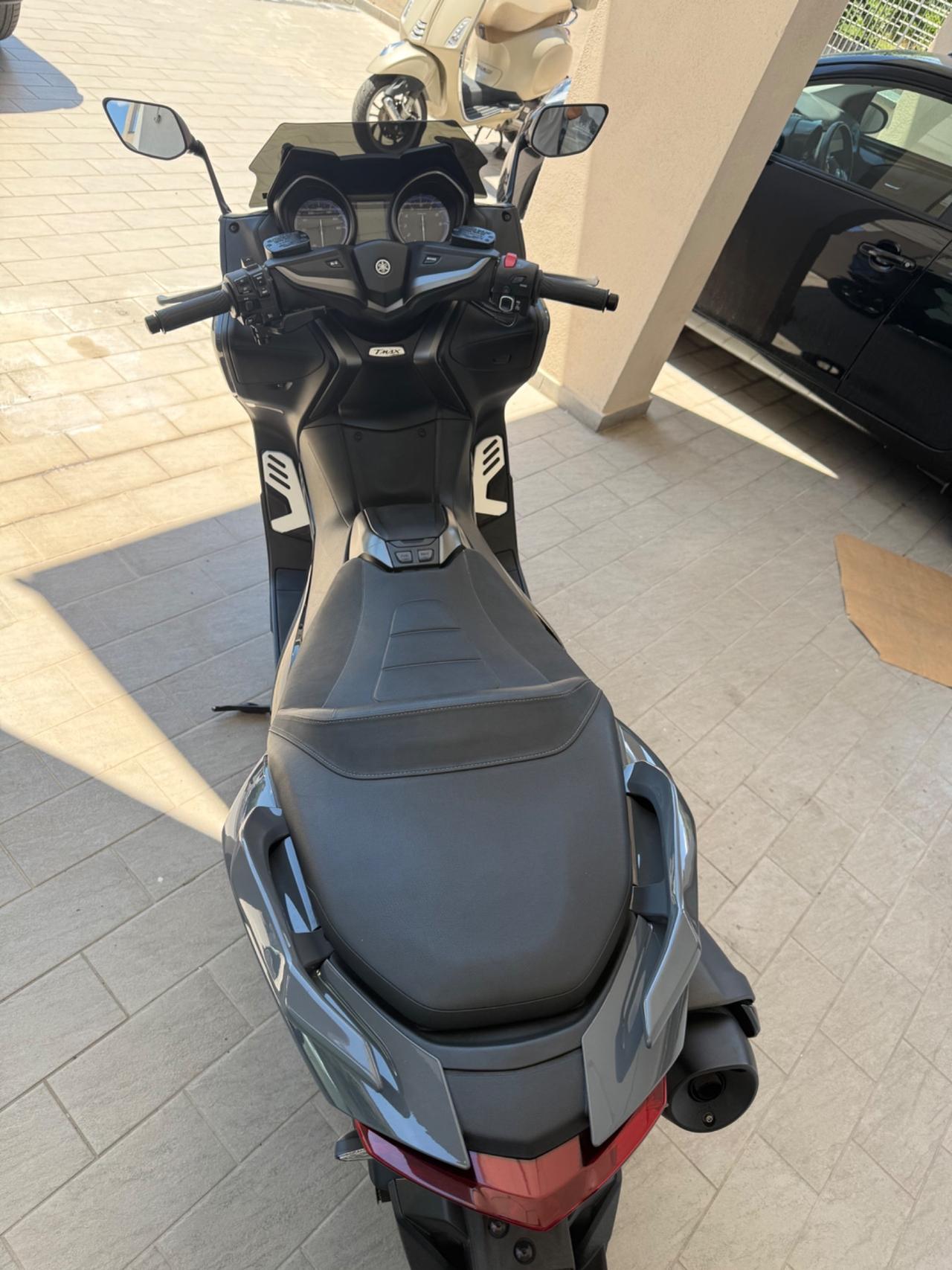 Yamaha T Max 560 Tech