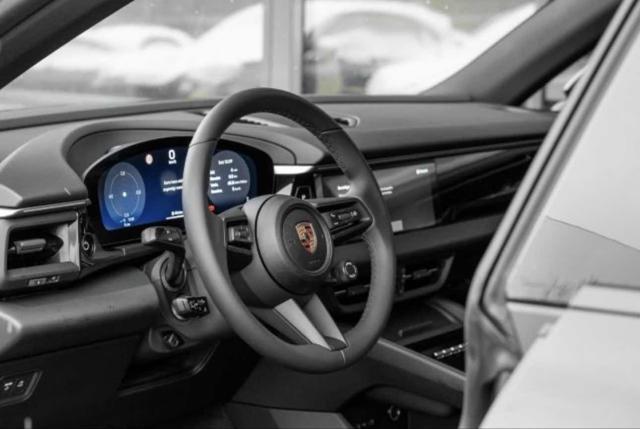 PORSCHE Macan BOSE Panoramadach Surround View LED