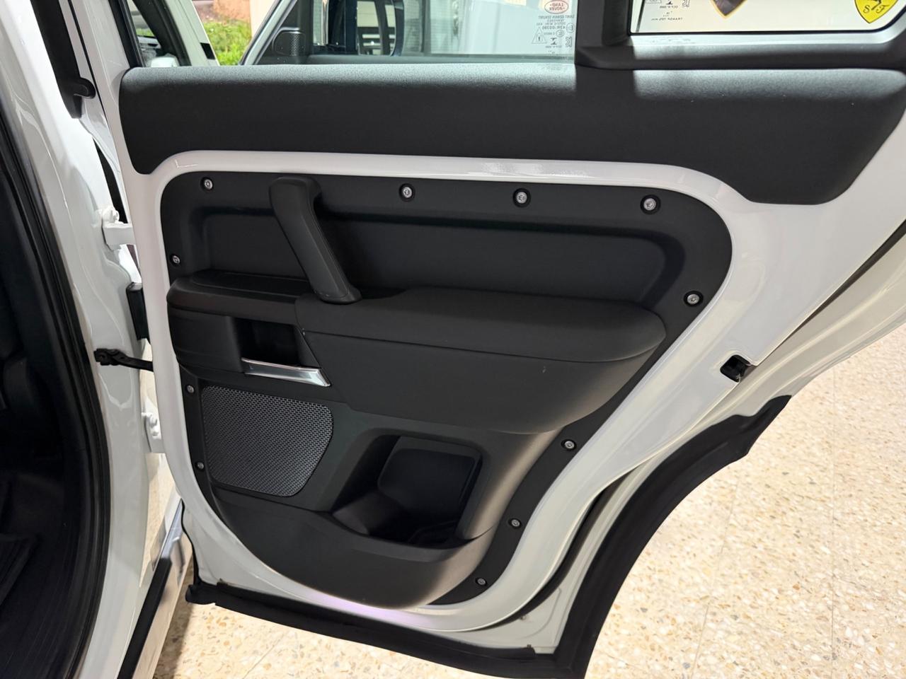 Land Rover Defender 110 2.0 SD4 240CV AWD Auto First Edition