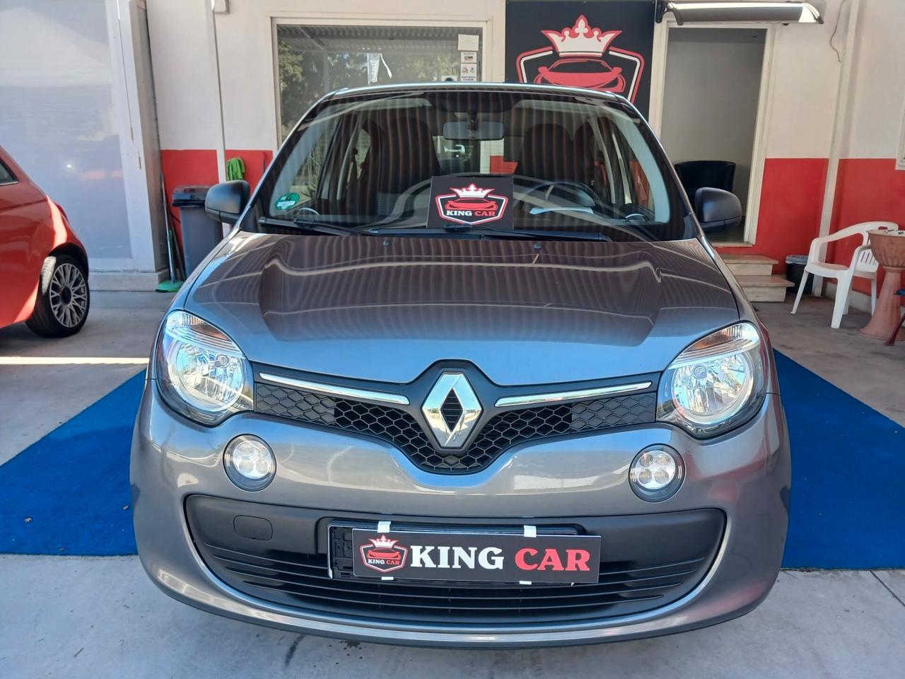 Renault Twingo SCe Life km 89000 frizione nuova tagliandi certificati