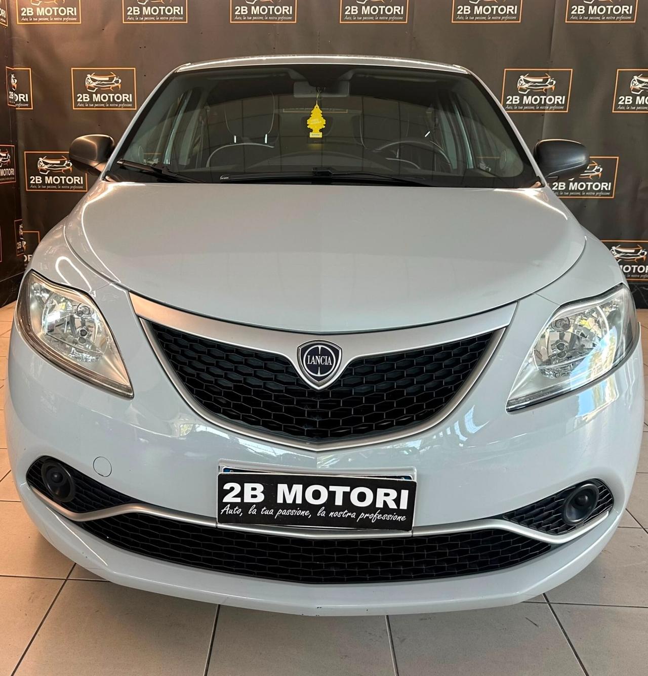 Lancia Ypsilon 1.2 69 CV 5 porte GPL Ecochic Gold