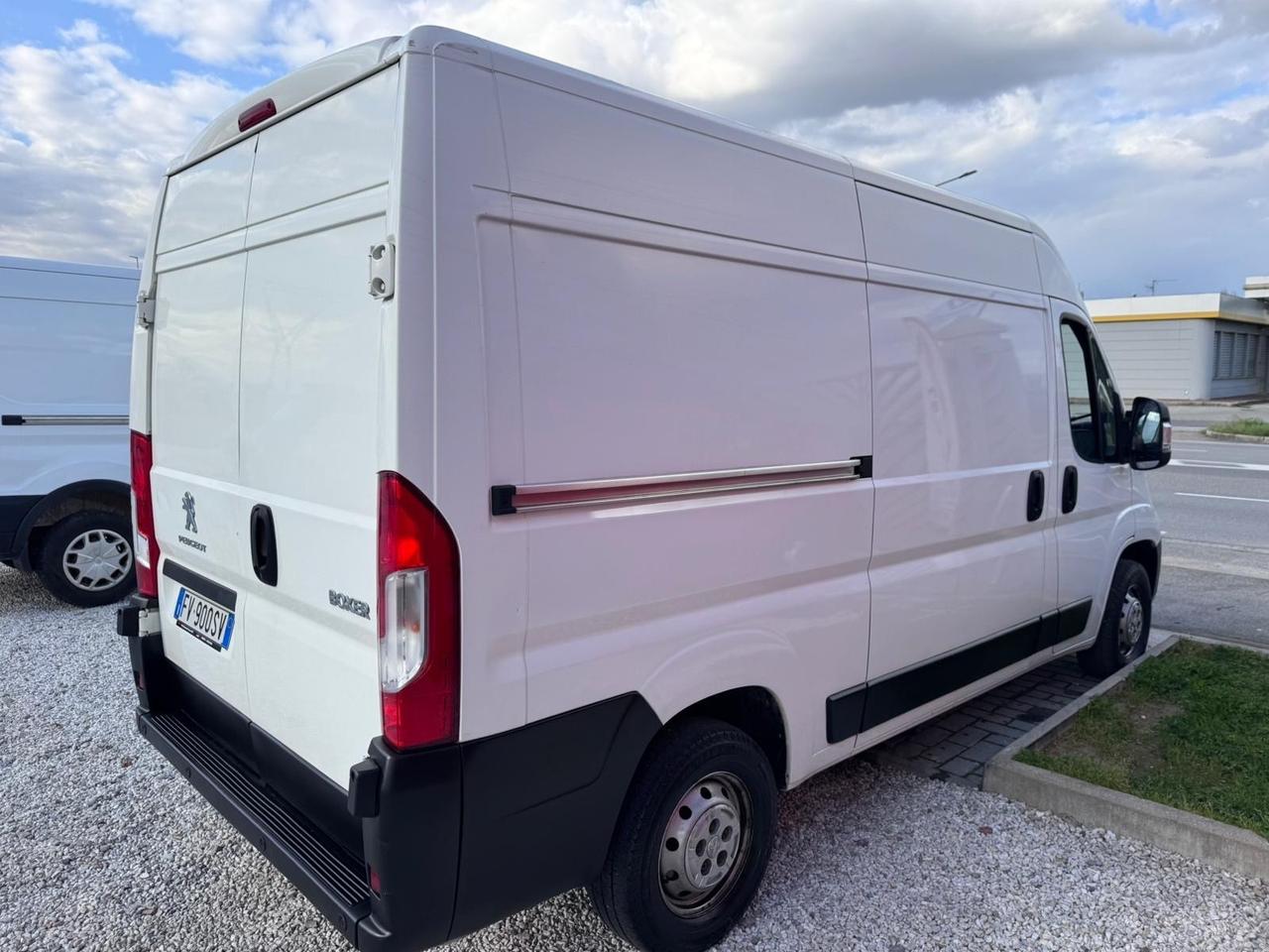 Peugeot Boxer 335 2.0 BlueHdi L2H2 131CV Iva Compresa