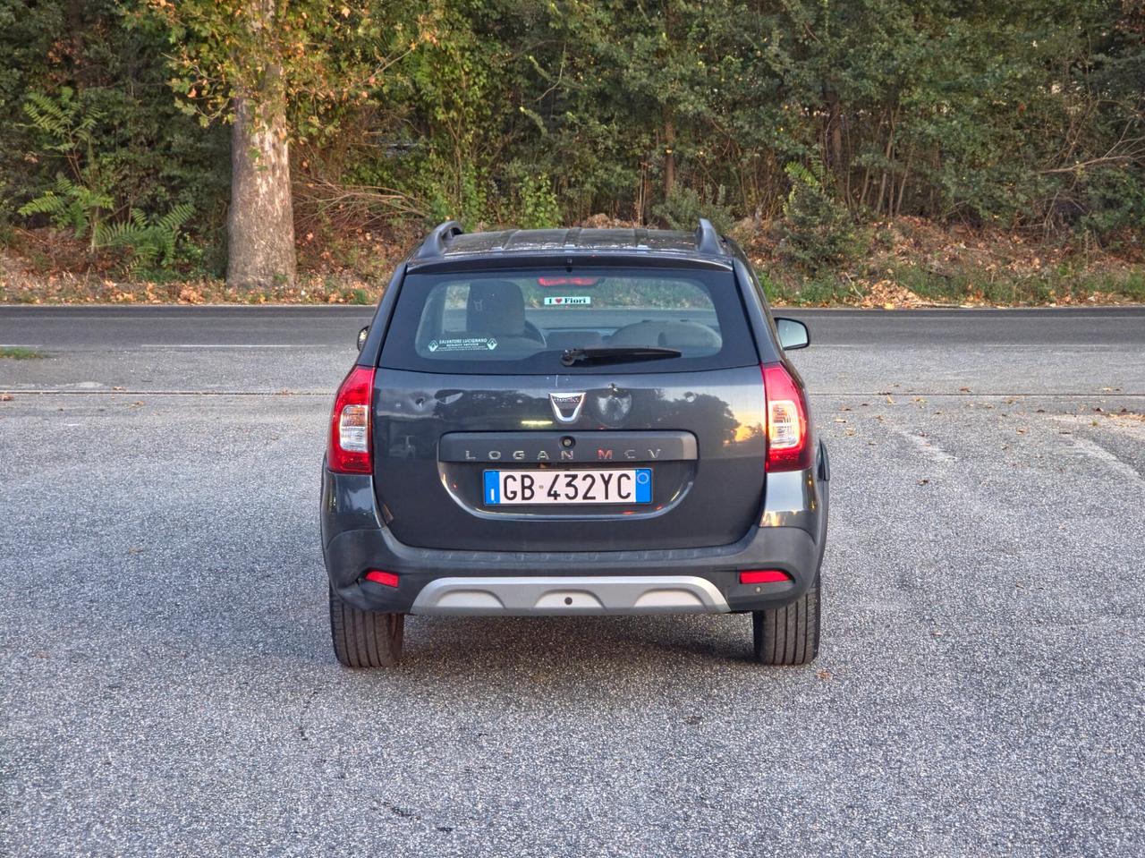Dacia Logan MCV 1.0 TCe GPL 12V 100CV ECO-G 15th Anniversary E6 Manuale