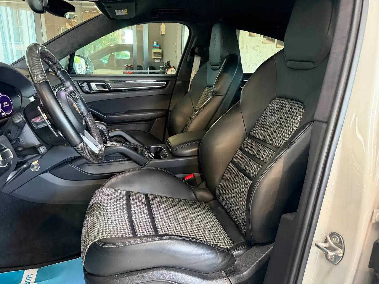 Porsche Cayenne 3.0 tiptronic