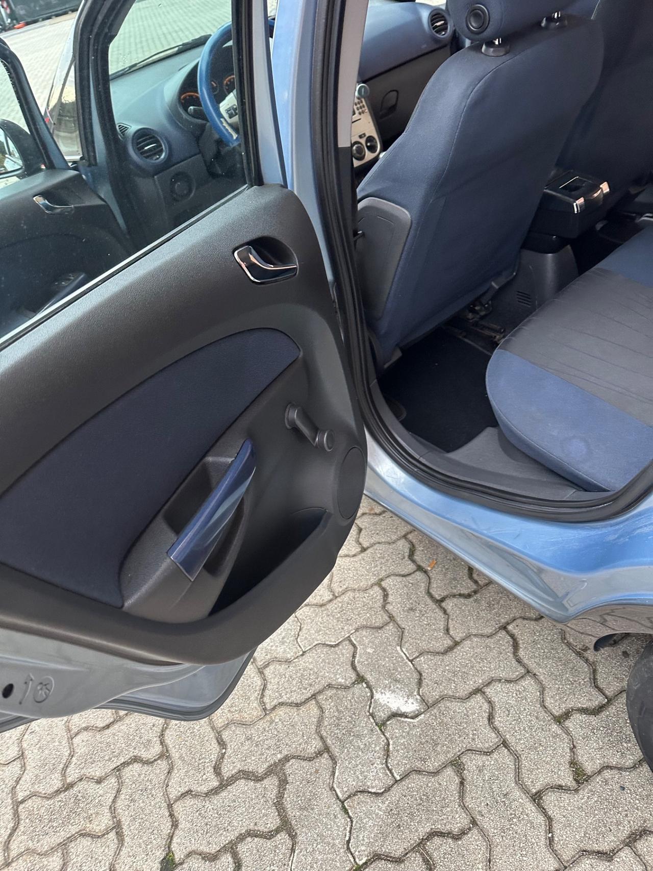 Opel Corsa 1.2 5 porte Easytronic Enjoy