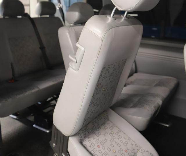 VOLKSWAGEN Transporter VW T5 2.5tdi 131cv 9Posti Klima