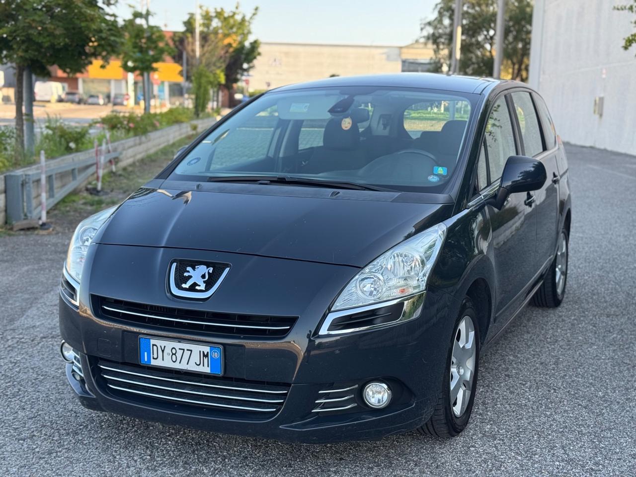 Peugeot 5008 1.6 HDi 110CV Automatico 7Posti