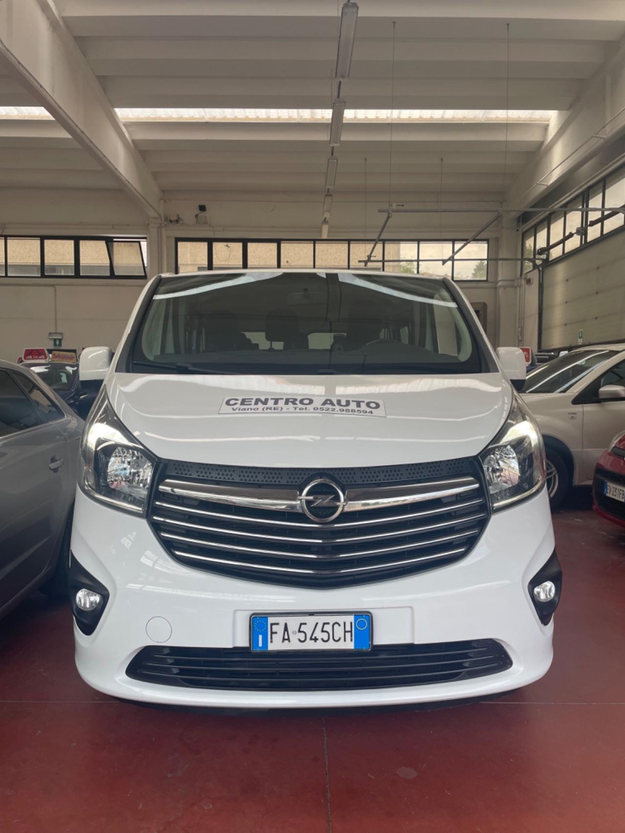 Opel Vivaro 9 posti