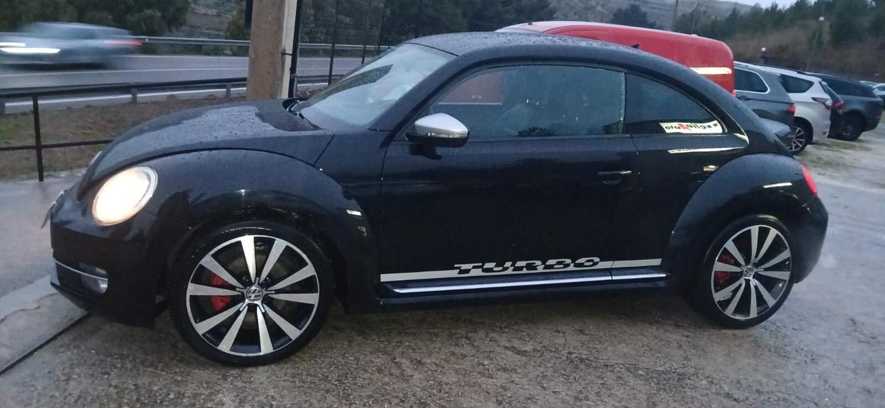 Volkswagen Maggiolino 2.0 TSI DSG Sport - 2012