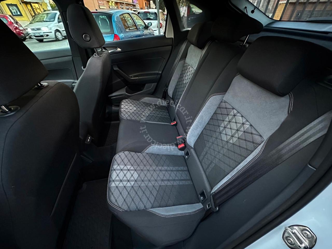 Volkswagen Taigo 1.0 TSI 115 CV DSG R-Line Plus TETTO MATRIX KEY-LESS