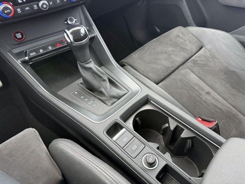 Audi Q3 RS Q3 quattro S tronic