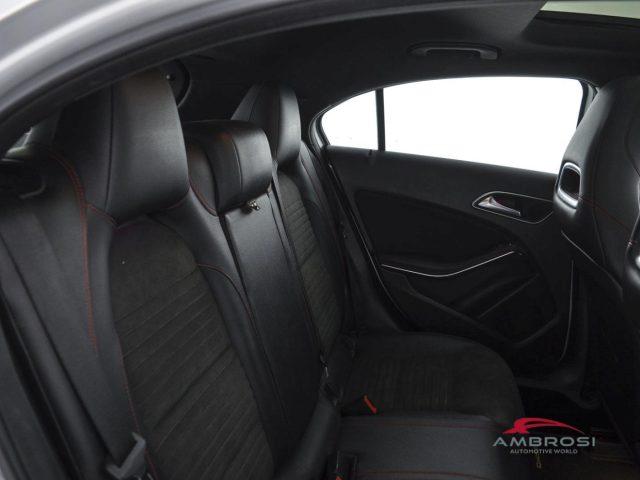 MERCEDES-BENZ A 180 180 d Automatic Premium Auto - PER OPERATORI DEL S