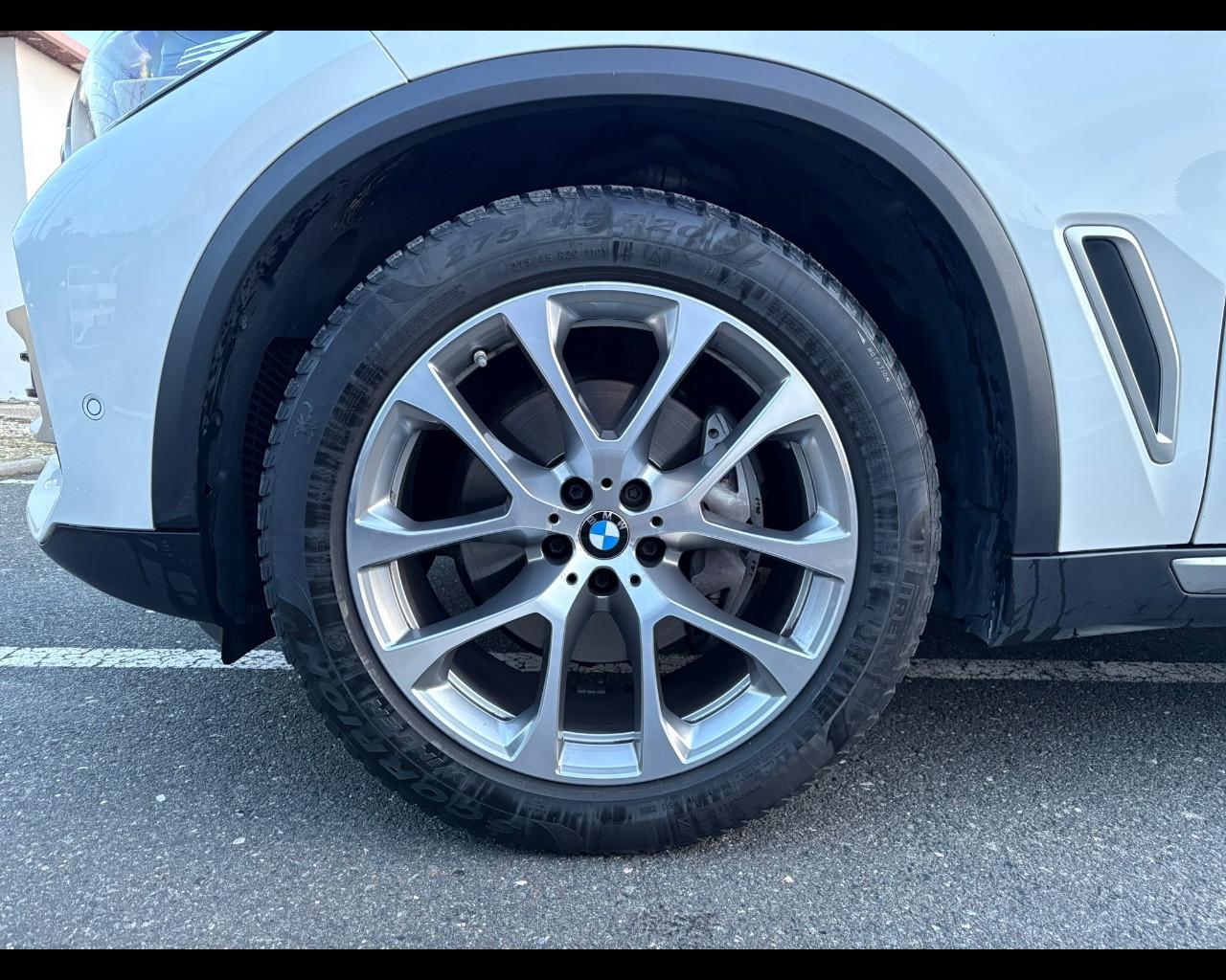 BMW X5 (G05/F95) - X5 xDrive30d 48V xLine