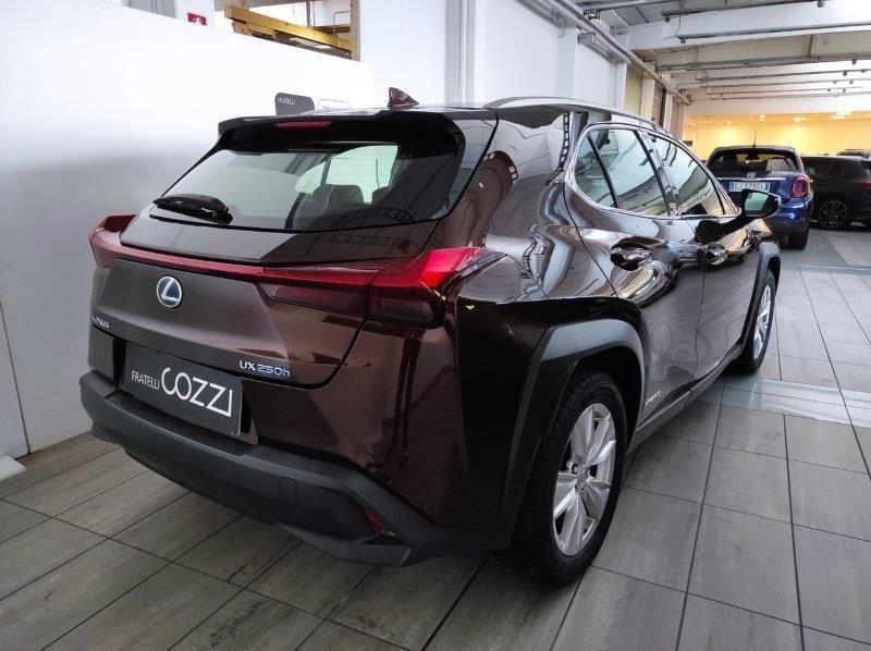 Lexus UX Hybrid Business