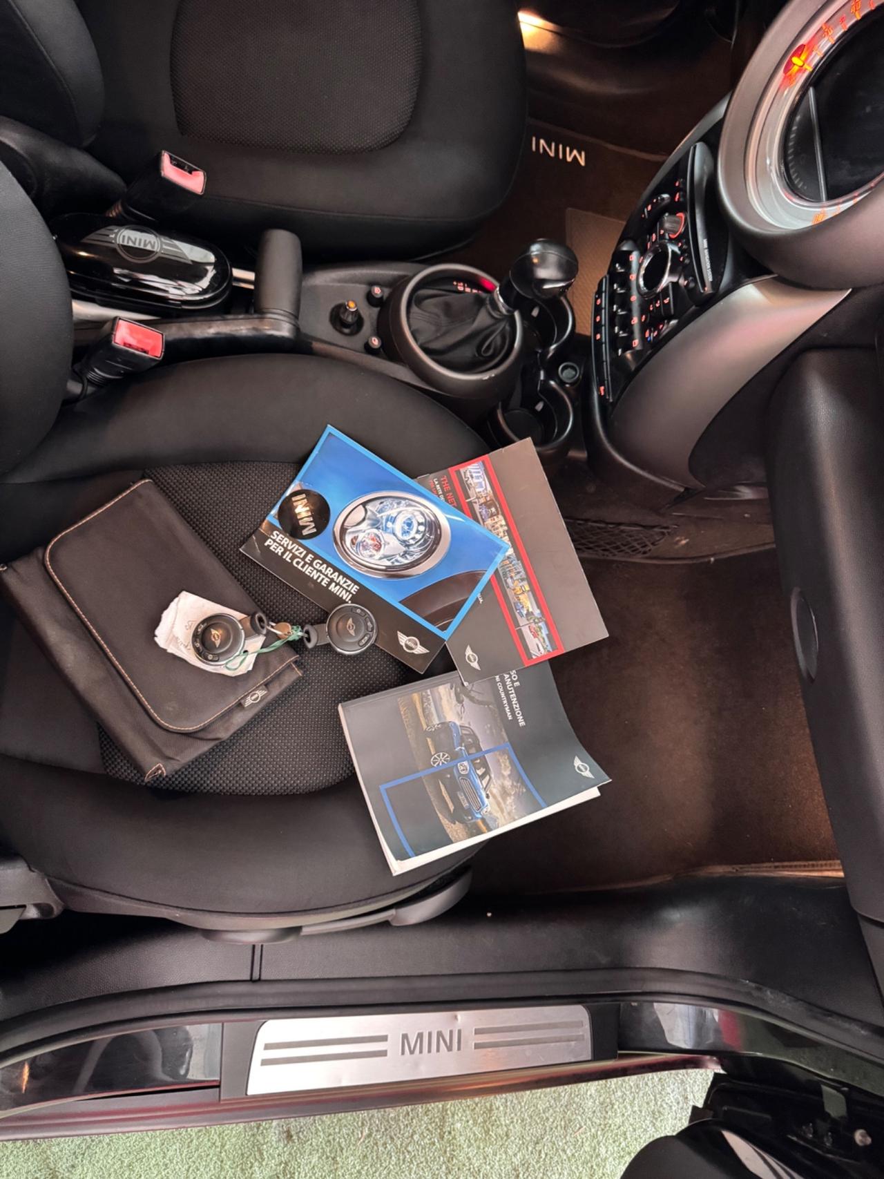 Mini Cooper D Countryman ALL 4 cambio automatico 130000 Chilometri