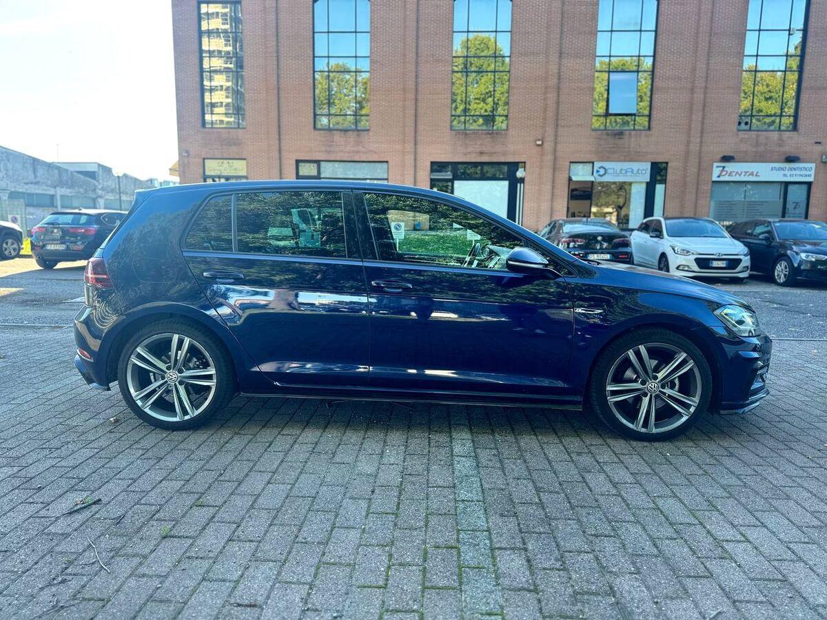 Volkswagen Golf 1.5 tsi Sport 150cv dsg
