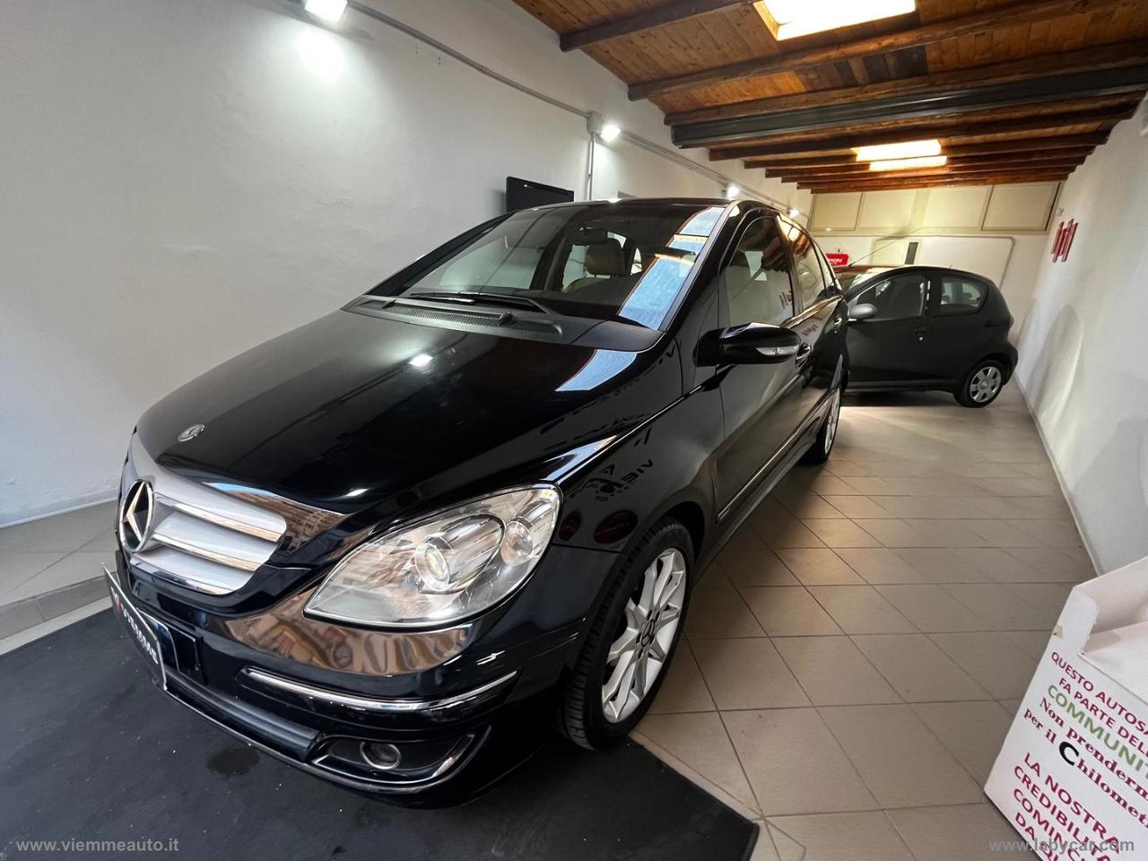 MERCEDES-BENZ B 180 CDI