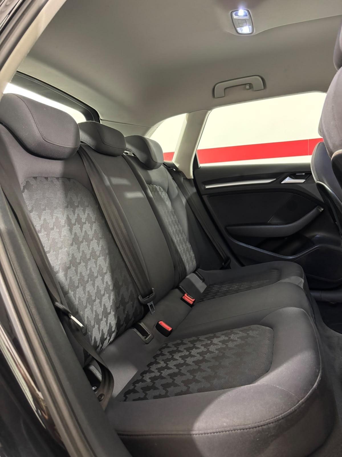 Audi A3 SPB 1.6 TDI clean diesel Admired