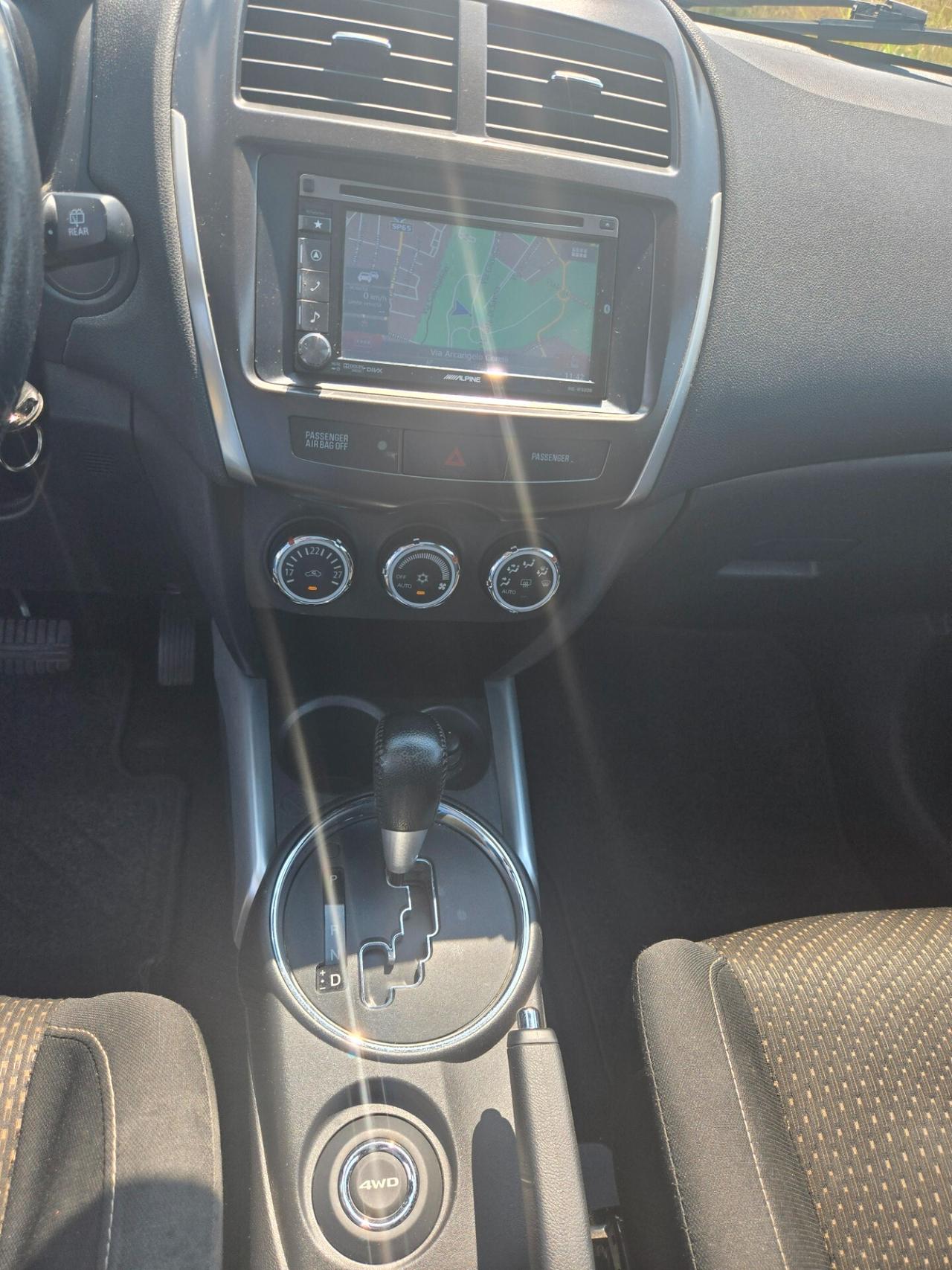 Mitsubishi ASX 2.2 DI-D 150 CV aut. 4WD Intense Panoramic