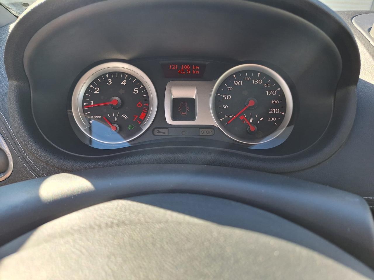 Renault Clio 1.2 16V 5 porte Dynamique